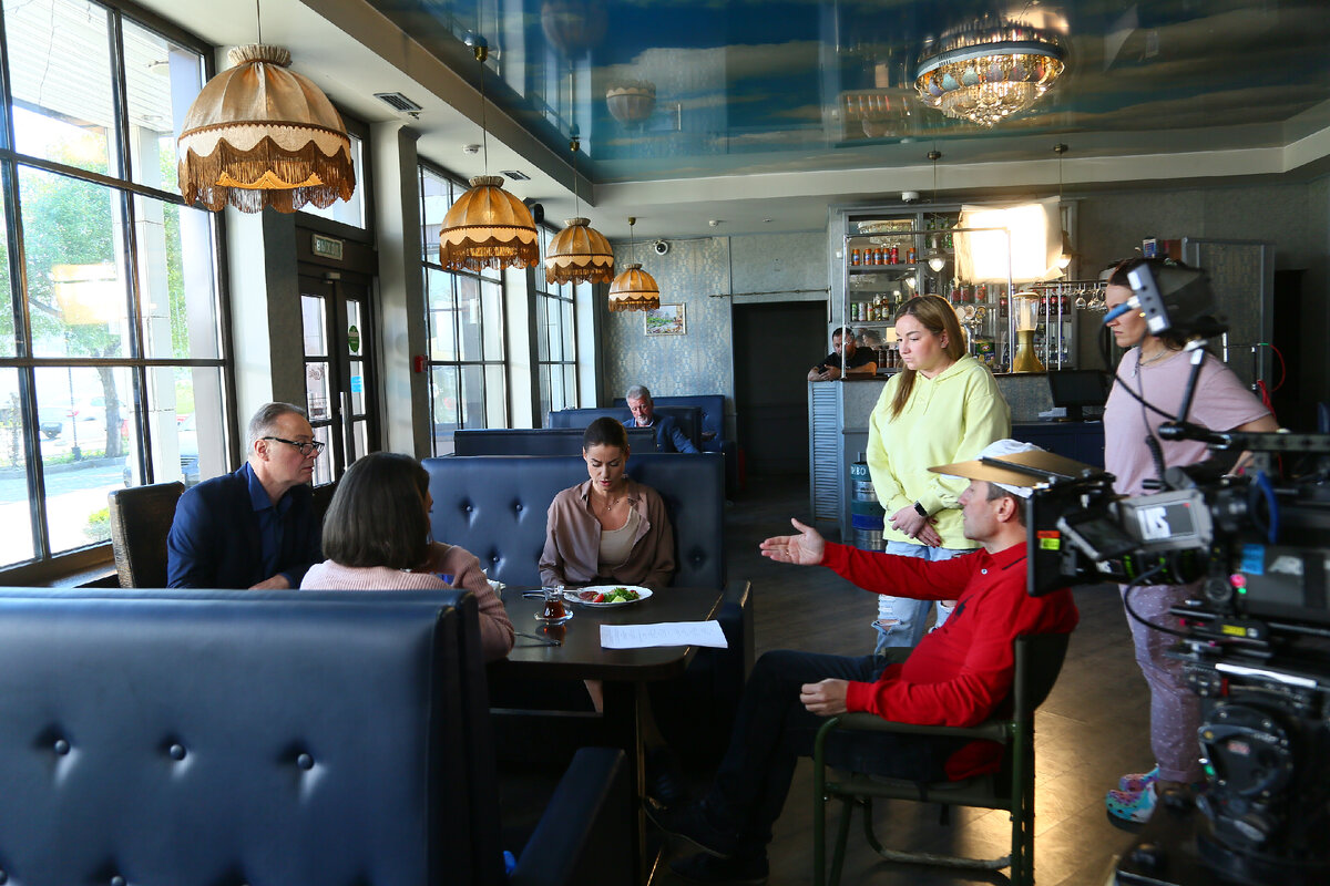 Тайны следствия места съемок в санкт-петербурге. Александр новиков тайны следствия 1 сезон. Следствие любви постер. Леня кораблев. Набережная кутузова санкт-петербург тайны следствия.