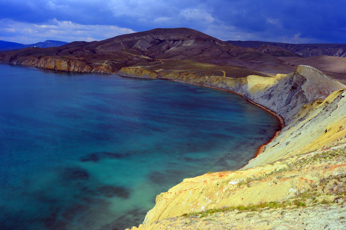 коктебель набережная 2022. тихая бухта орджоникидзе крым. орджоникидзе феодосия. орджоникидзе крым фрегат. феодосия пгт орджоникидзе.