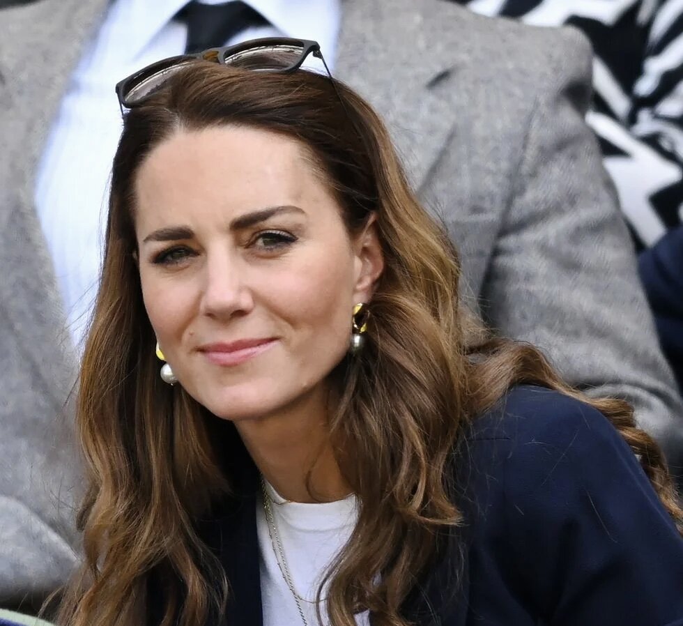 Кейт миддлтон фото 2025 Internet Reacts to Kate Middleton's New Title of Princess of Wales