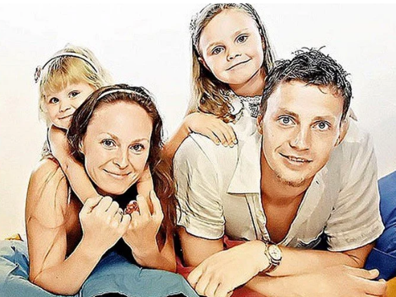 Иван Ткаченко с семьёй