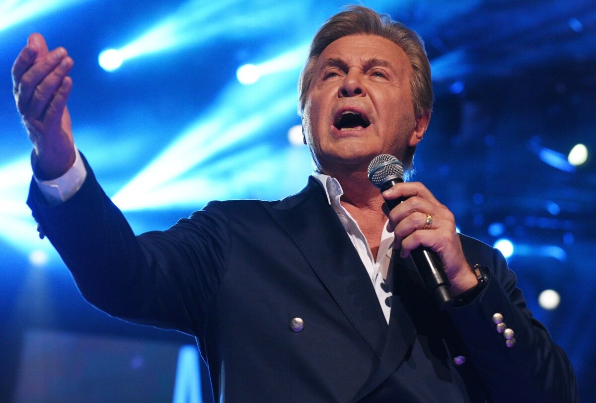 Лев Лещенко 