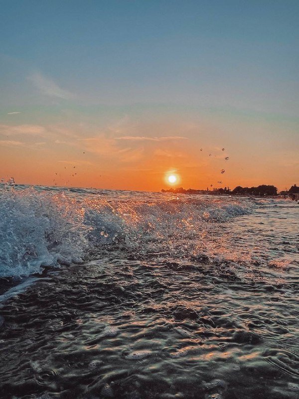 море наполняет и успокаивает.
