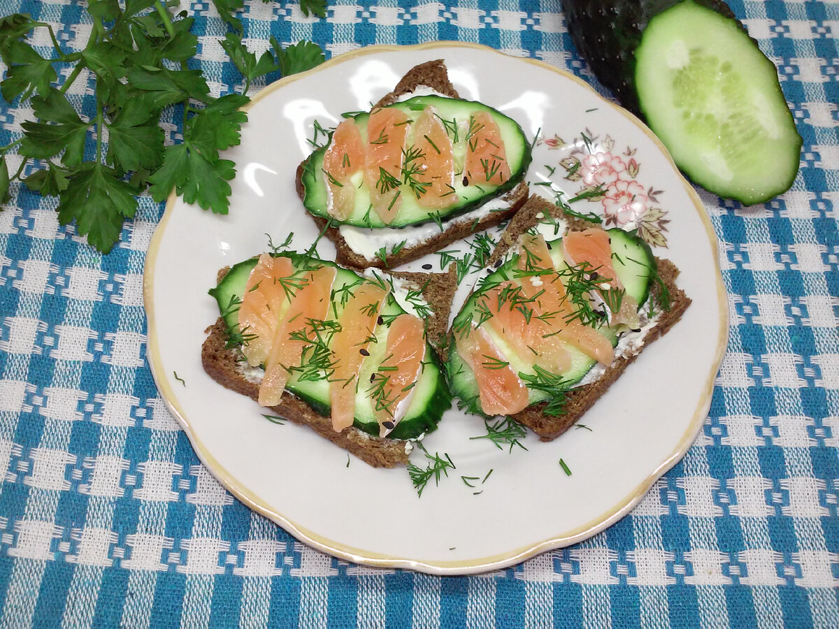 Вкусные бутерброды на праздничный стол