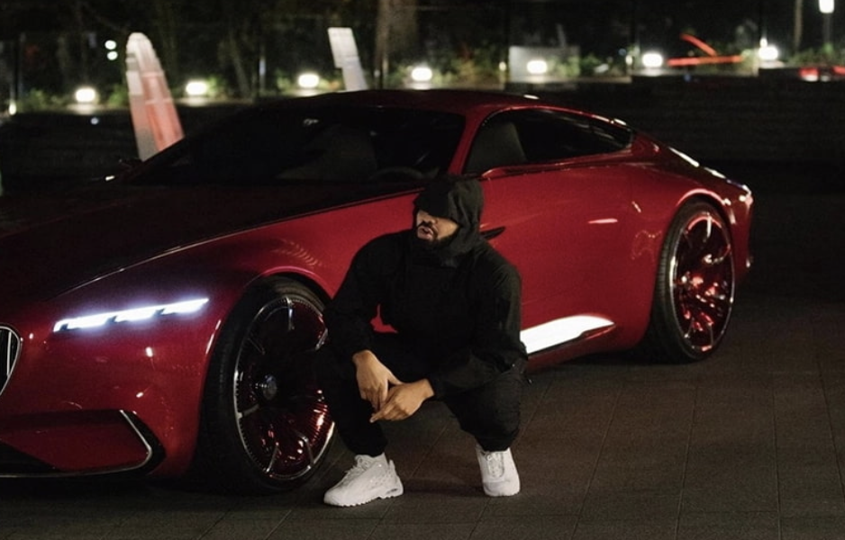 Drake в клипе Laugh Now, Cry Later