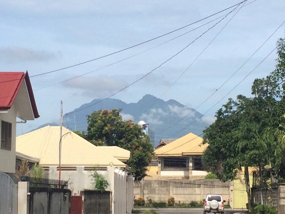 Гора Таллинис. Вид с города Думагете.