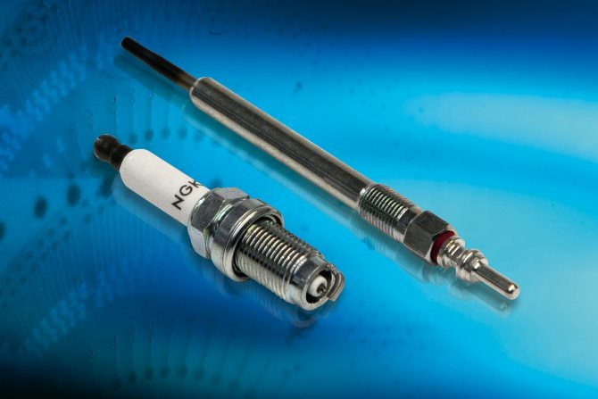 Свеча зажигания (слева), свеча накала (справа). Источник: Яндекс.Картинки