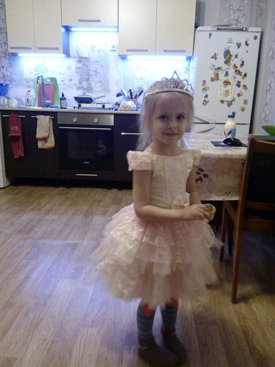 Наша кухня + гостиная