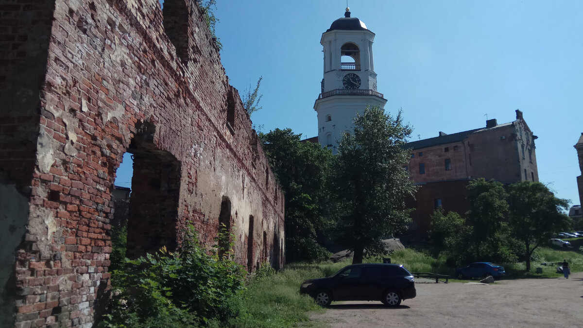 Часовая башня, лето 2020 года. Фото: Кирилл Полиенко/Polienko: путешествуем вдвоём