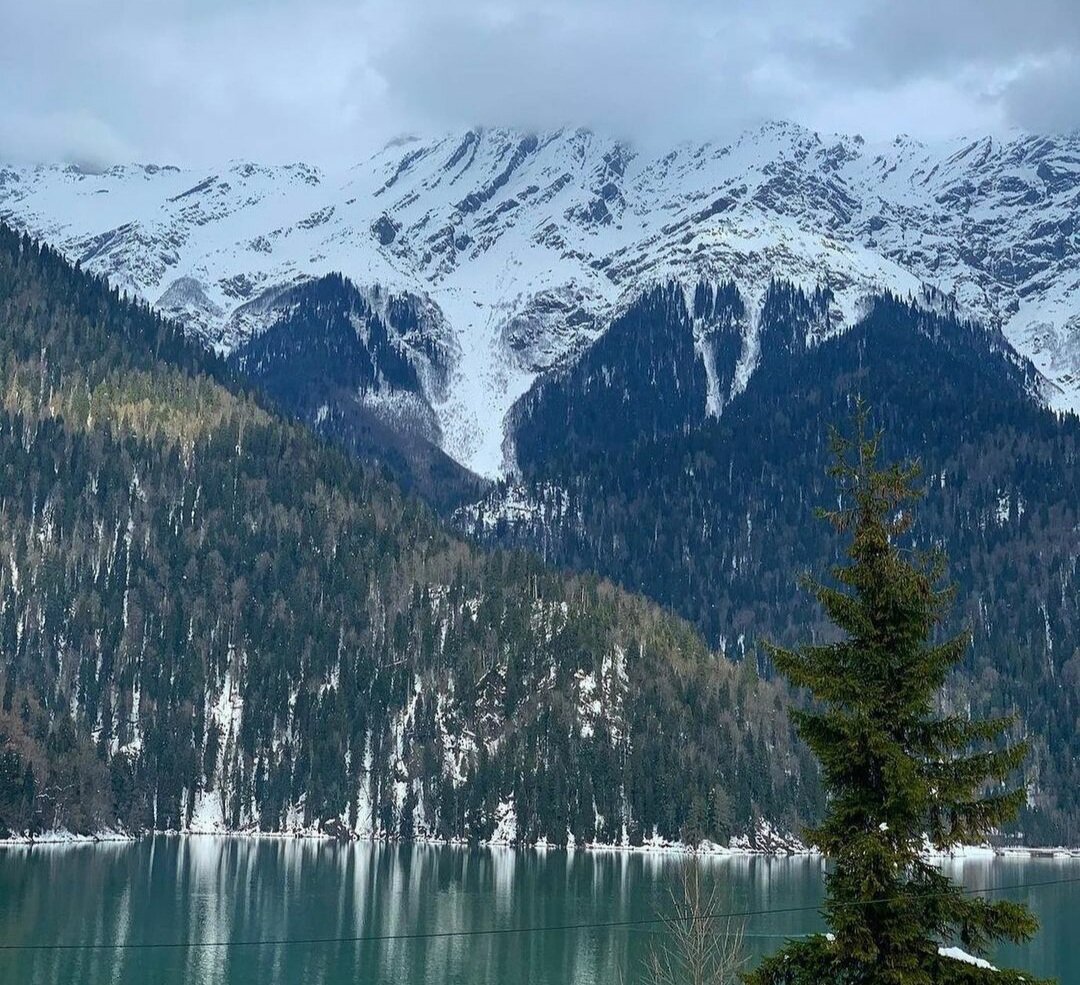 Озеро Рица, фото @otdyh_abkhazia_unas