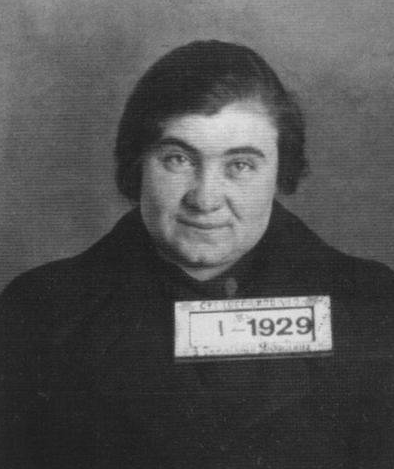 Зиновия Сухарева в роли Ольги