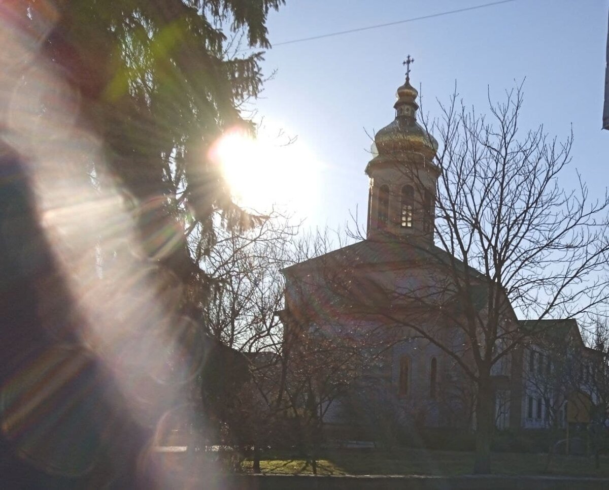 Прежде чем стать крестным сынишке друга, я решил разузнать в храме, какими будут мои обязанности по отношению к крестнику 