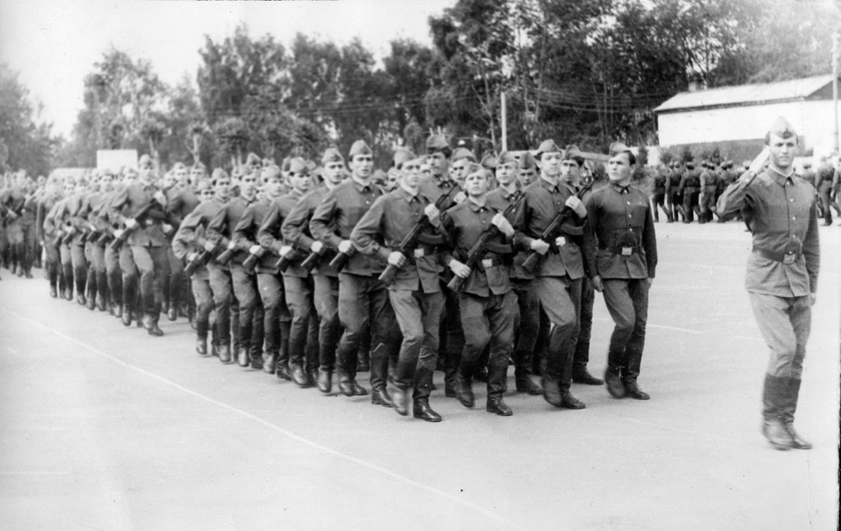 Строевой смотр. Фото взято из свободных источников.