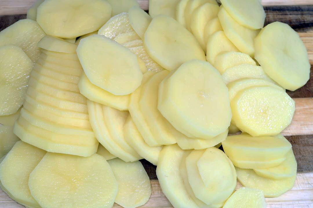 Картофель с чесноком в духовке