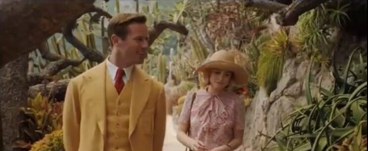 Сцена в начале фильма, где героиня говорит, что у нее весь опыт из книг.  