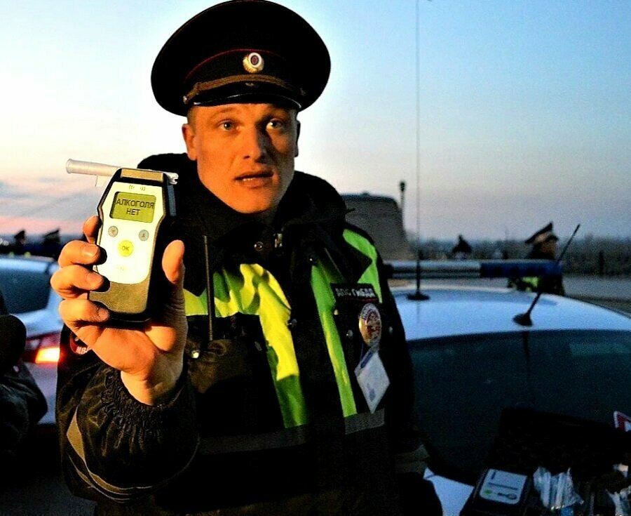 инспектор гаи ефремов. инспектор гибдд. веселый гаишник. инспектор коллет. мишуров роман сергеевич гибдд.