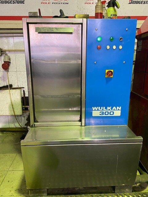 Автоматическая мойка для колес