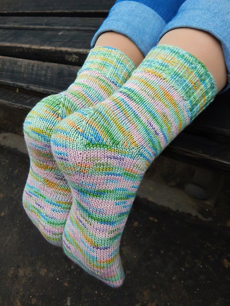 Носки производятся из натуральных и смешанных материалов