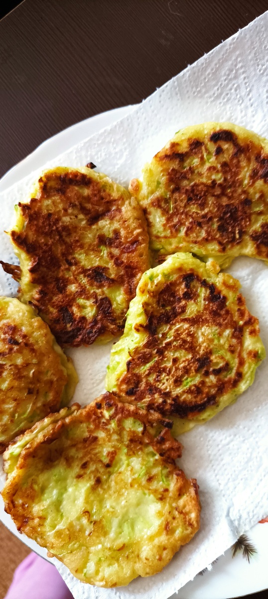 Оладьи из кабачков. Очень вкусно 