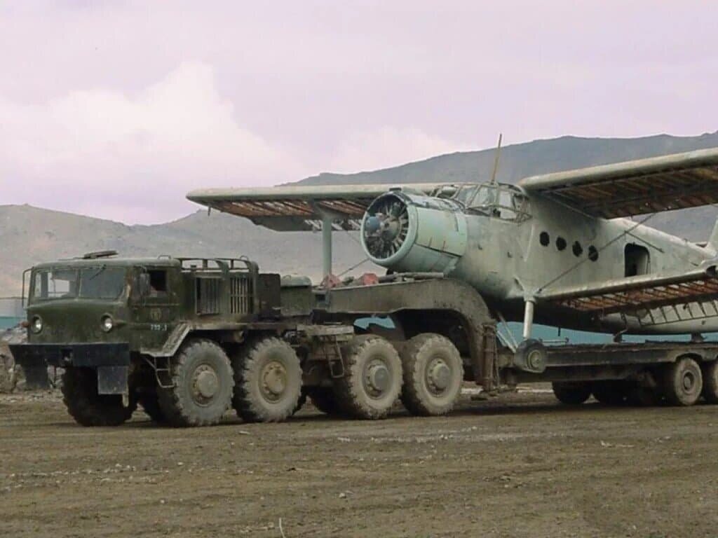 Военный маз 537