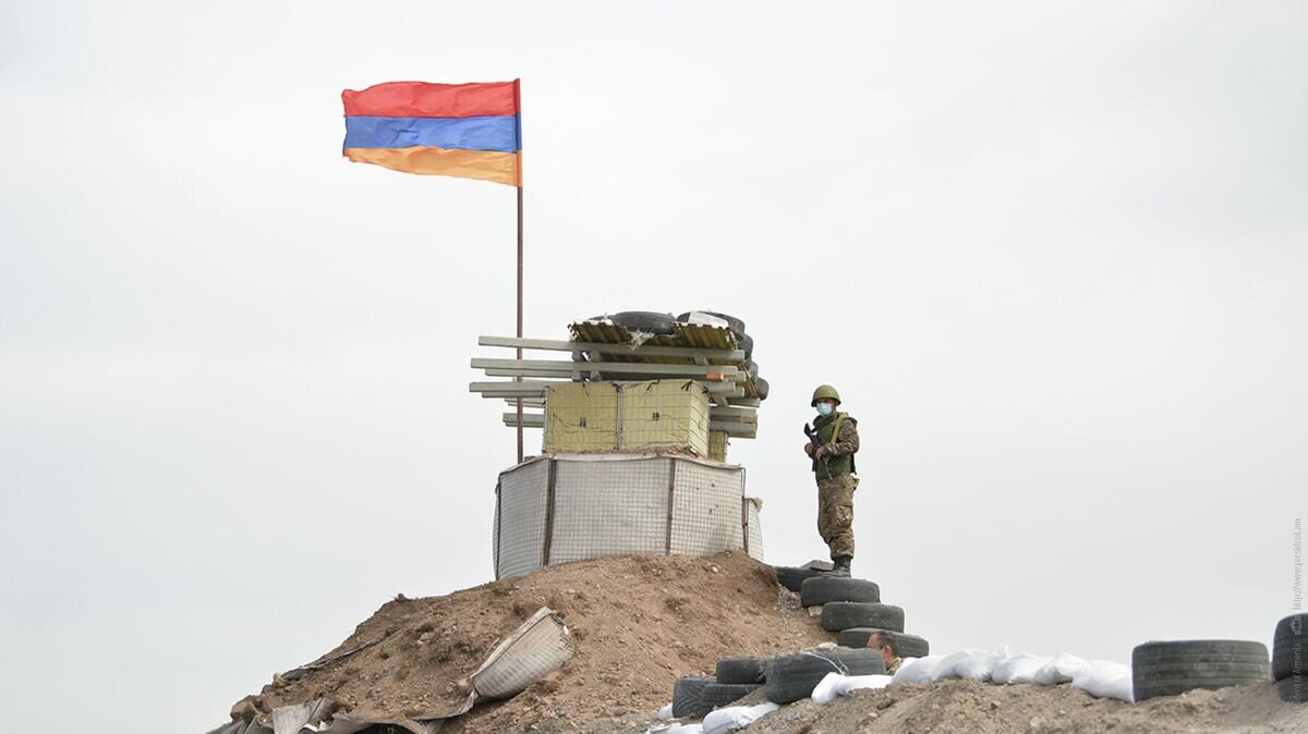    Армянские военнослужащие на границе с Азербайджаном© Фото : Аппарат Президента Республики Армения