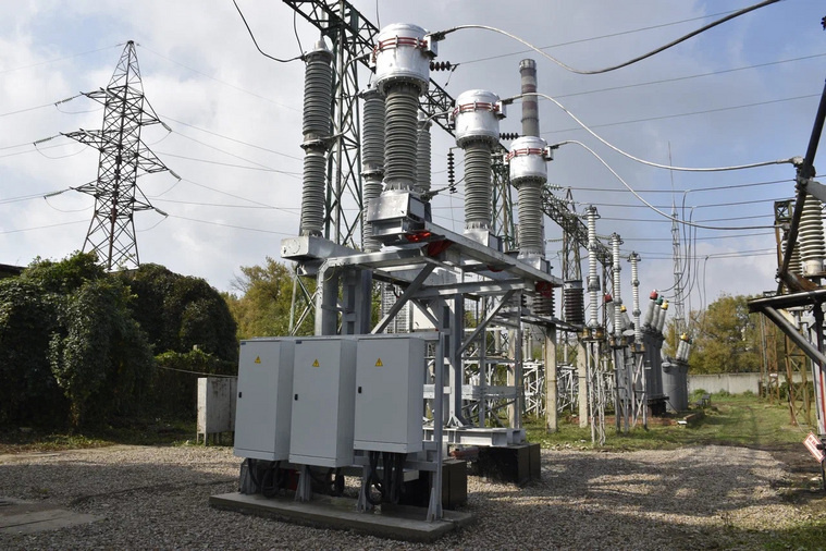    Организации здравоохранения, образования и промышленные предприятия в Луганске будут получать электроэнергию