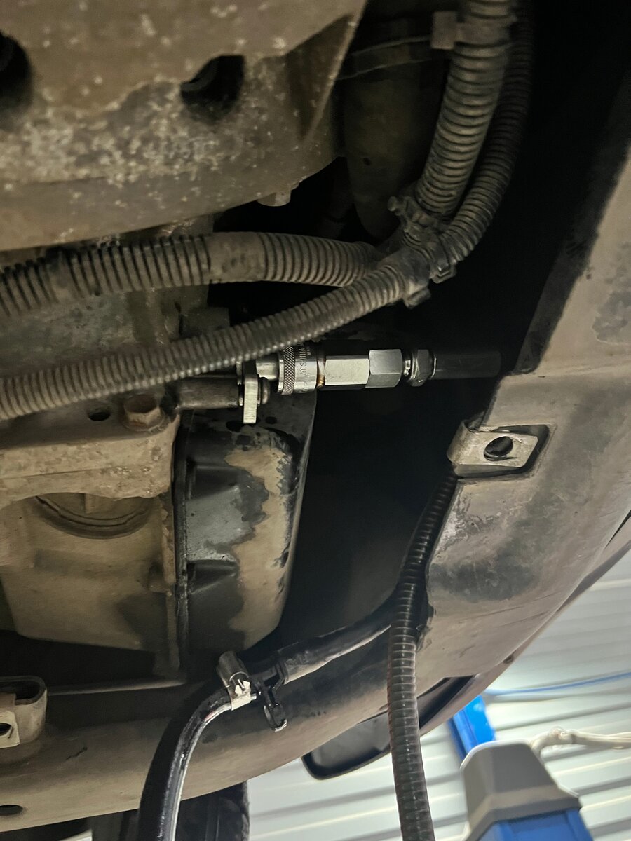 2 дизель. Сливная пробка коробки автомат фрилендер. Масло в акпп freelander 2 2008 года дизель. Масло в акпп freelander 2 2008 года дизель. Замена масла в акпп фрилендер 2.