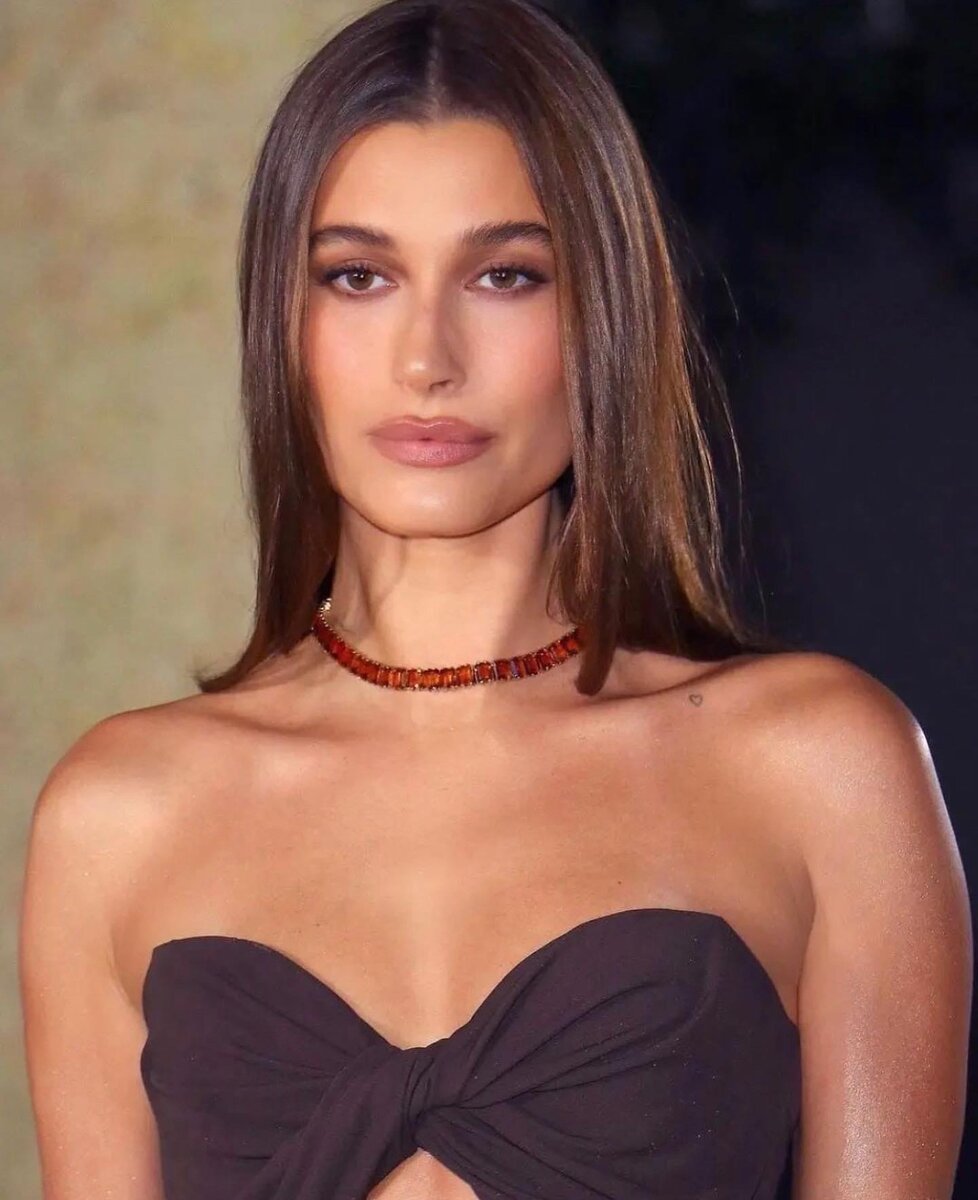 Хейли Бибер