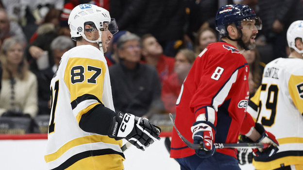    Александр Овечкин (№8) и Сидни Кросби (№87). USA Today Sports
