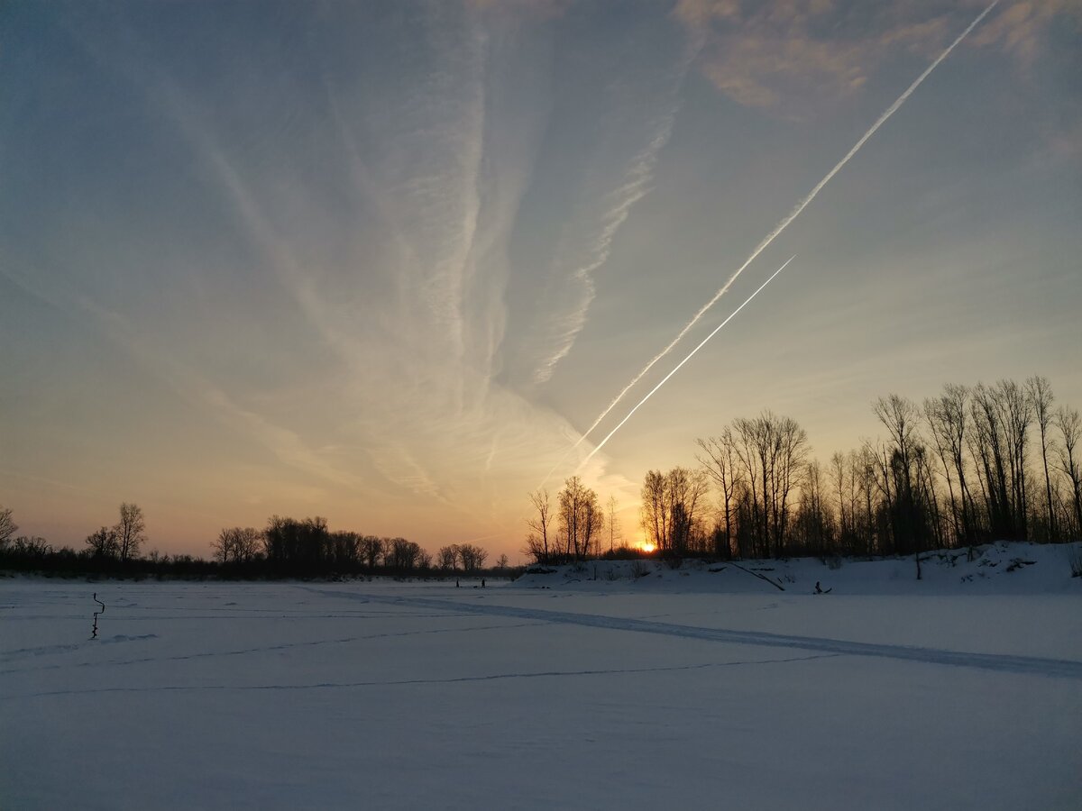 Восход над рекой!