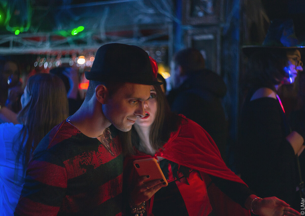                                                                                 Прошу макбук