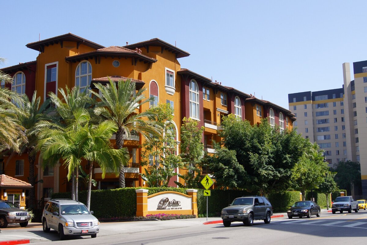 Доходный дом в Лос-анджелесе (из фотоархива автора блога)