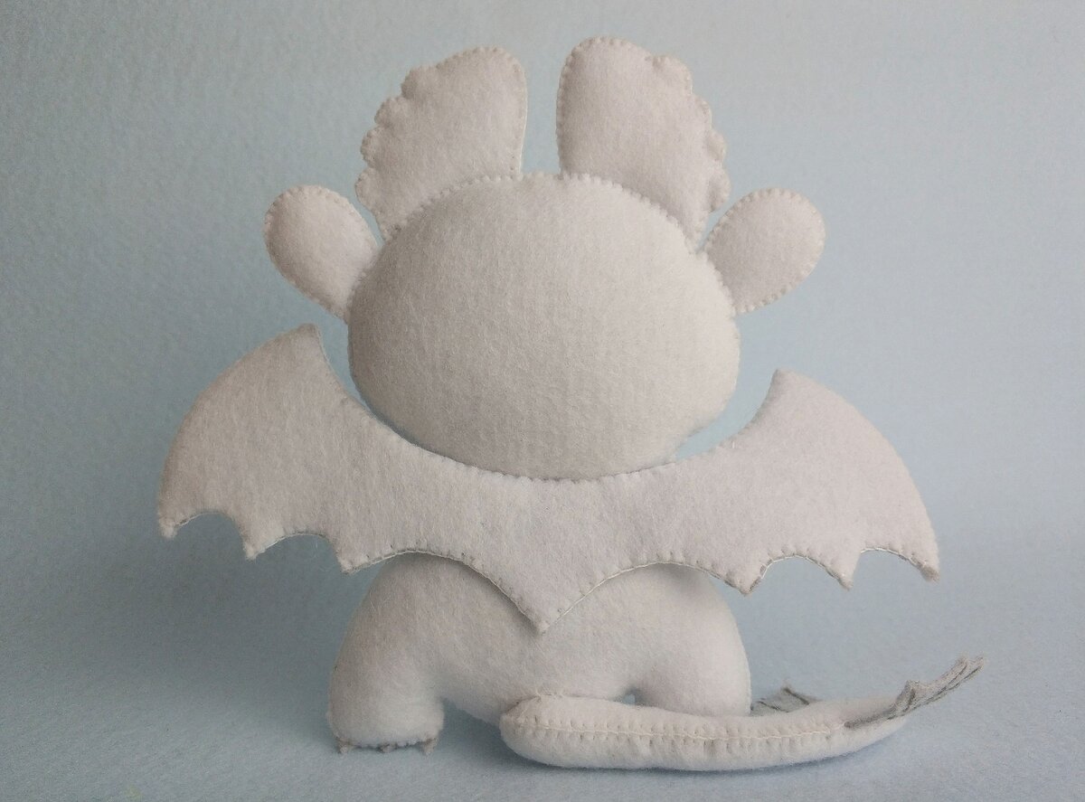 Stuffed Animal Bat Sewing Pattern / Плюшевая летучая мышка [BeeZeeArt]