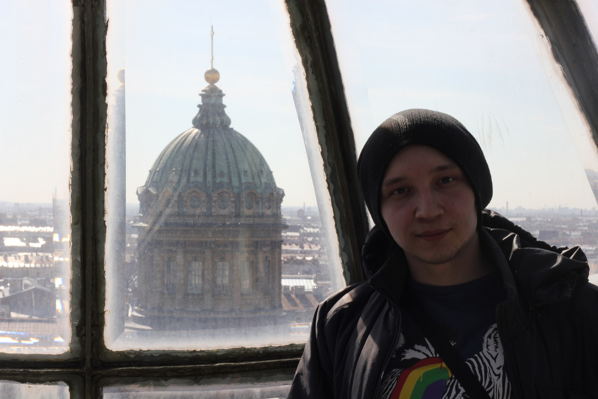 Вид из купола Зингера в Питере (там был офис вк на тот момент)