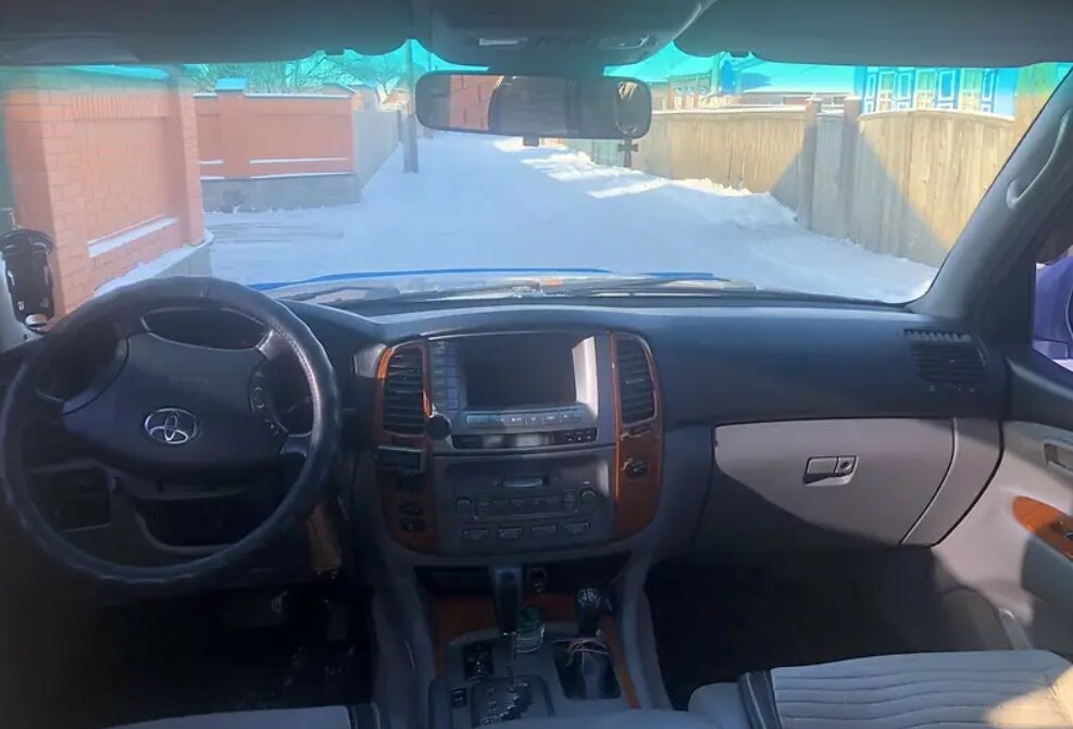 Дед ездит на УАЗ Патриот, но не одобрил, когда узнал, что сын купил Toyota Land Cruiser 100 ...