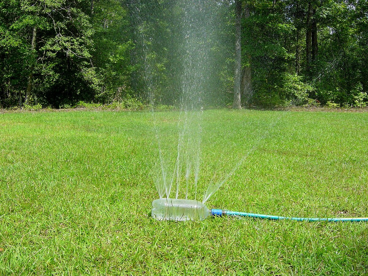 самодельный разбрызгиватель 