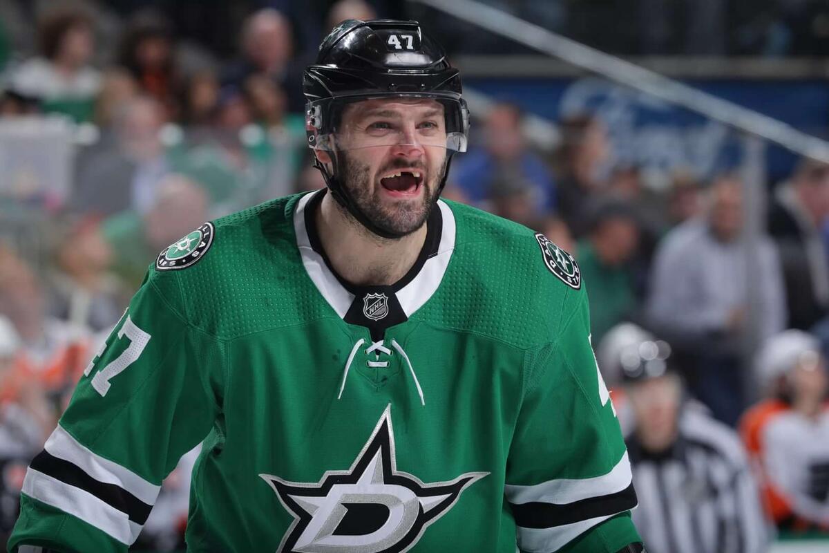 Александр Радулов #47.