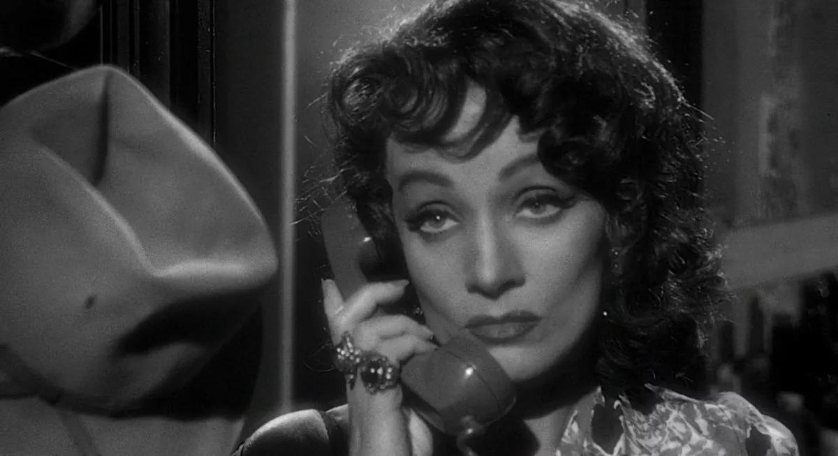 Печать зла 1958. Touch of Evil 1958. Печать зла Дитрих. Evelyn Frey 1957.