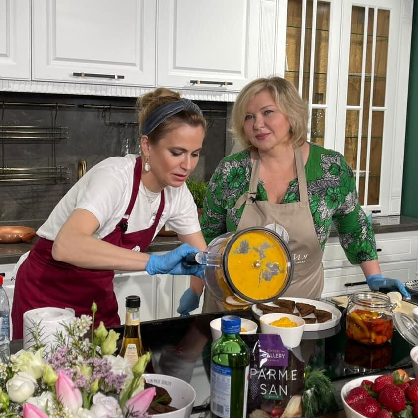 Ксения Лаврова Глинка и Марина Гайзедорская 