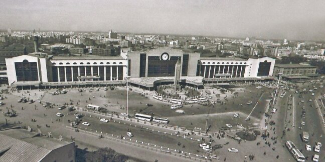 Железнодорожный вокзал Харбина в 1989 году