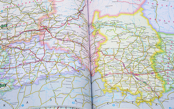 Разворот из Атласа автомобильных дорог СССР. Снимок не имеет прямого отношения к истории, а лишь косвенно иллюстрирует публикацию.