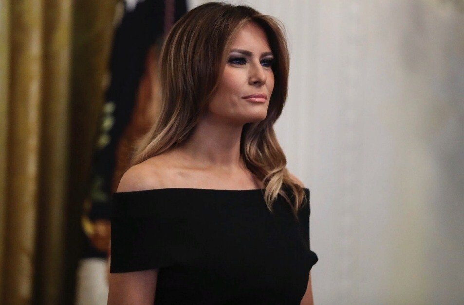 Меланья Трамп вечерний выход