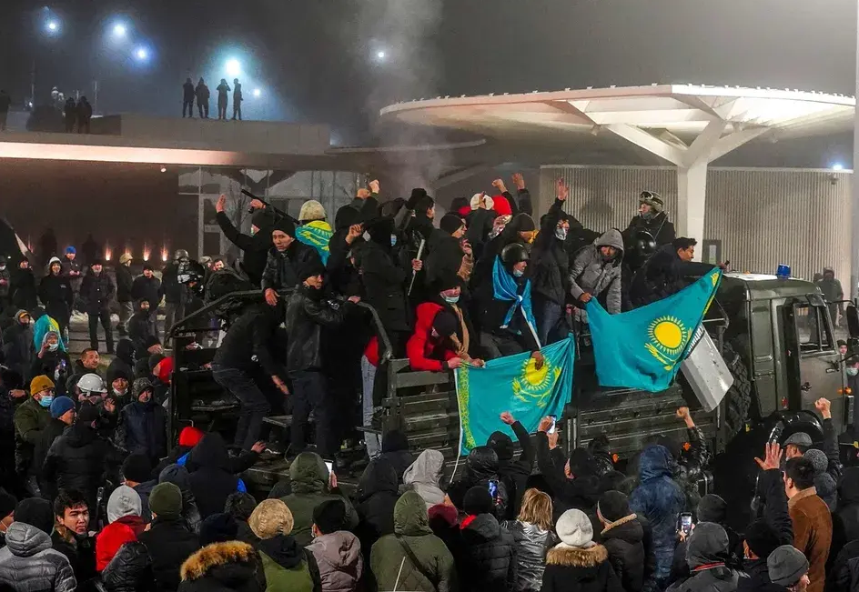 Массовые протесты в Казахстане январь 2022 года (изображение взято из открытых источников)