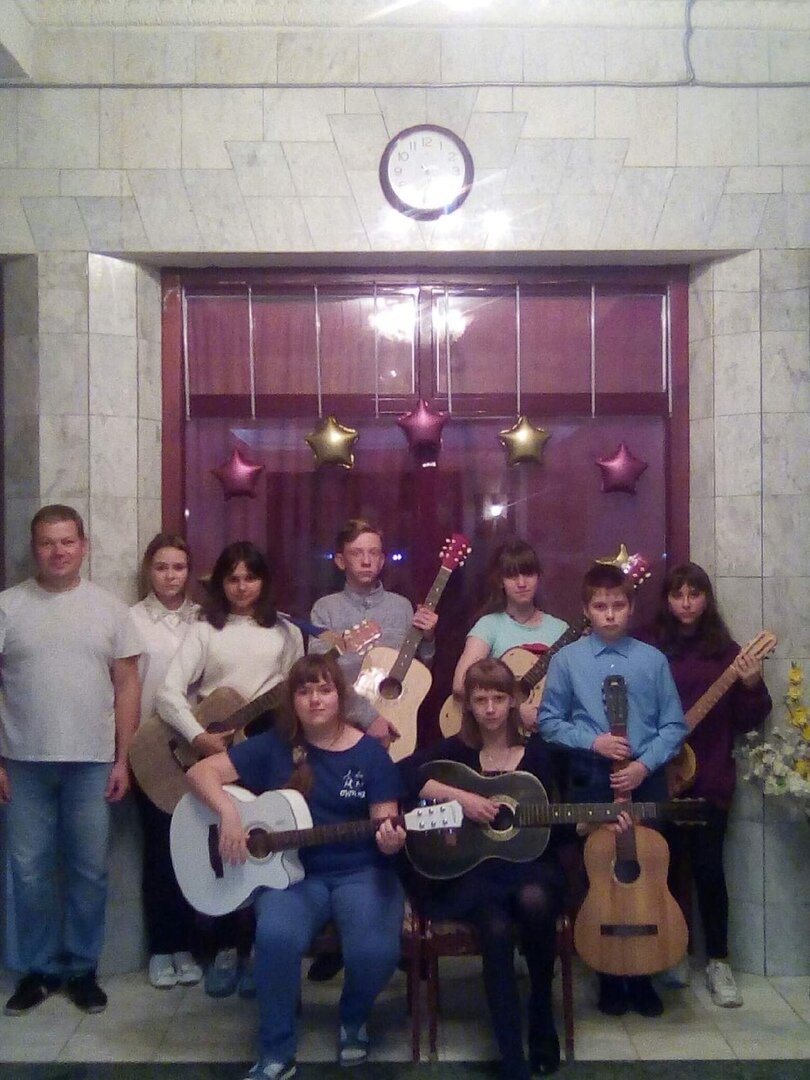 Автор статьи с учениками