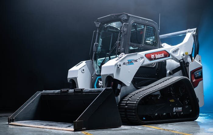 Электрический погрузчик с бортовым поворотом Bobcat T7X 