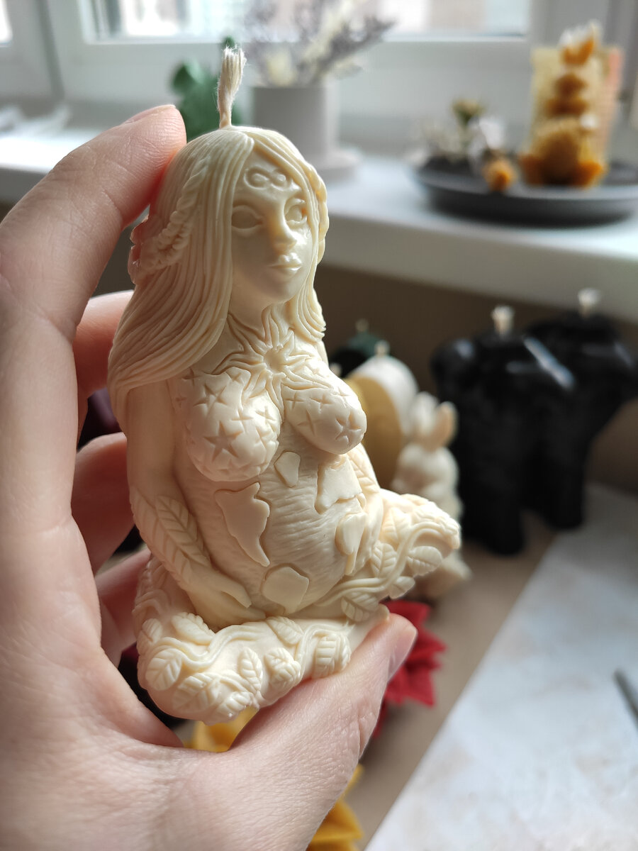 Свеча Гайя из магазина Matsarik Craft