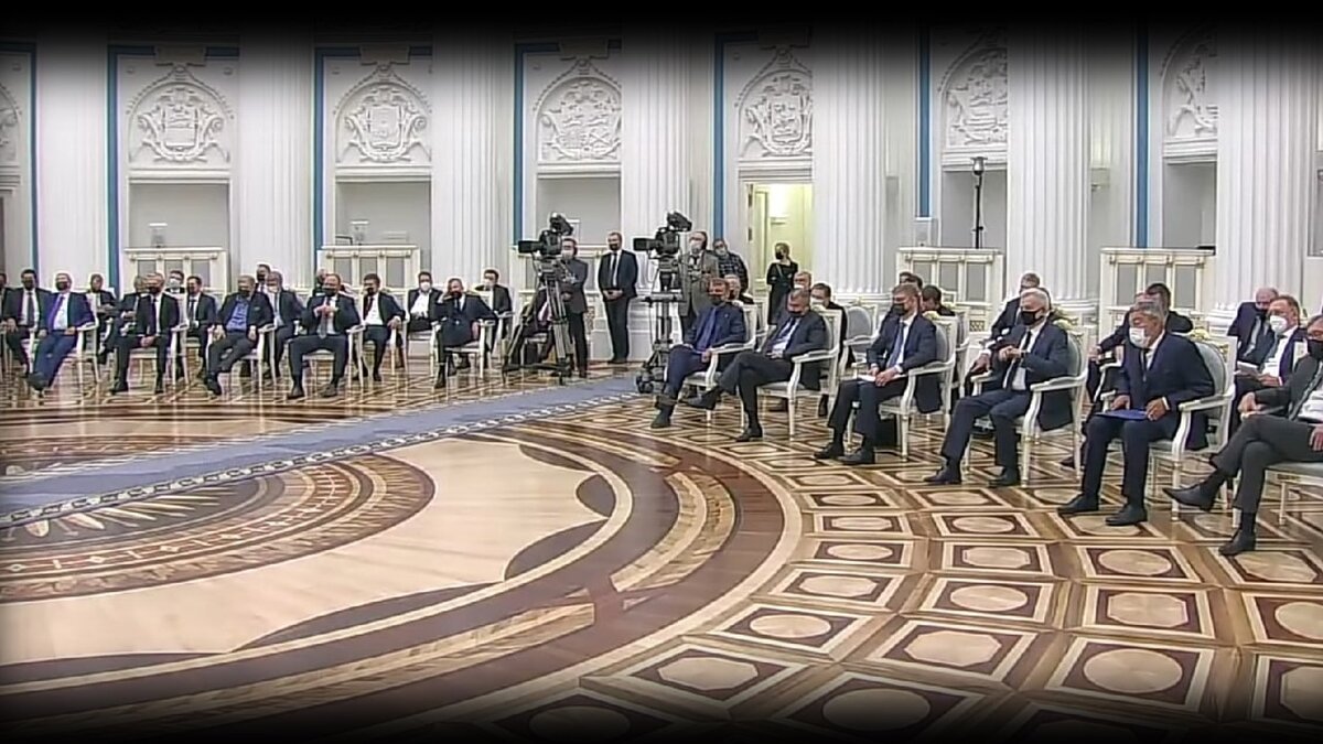 Представители крупного российского бизнеса на встрече с В. Путиным 24.02.22