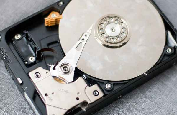 Как убрать жесткий диск HDD с компьютера.Как отключить жесткий диск