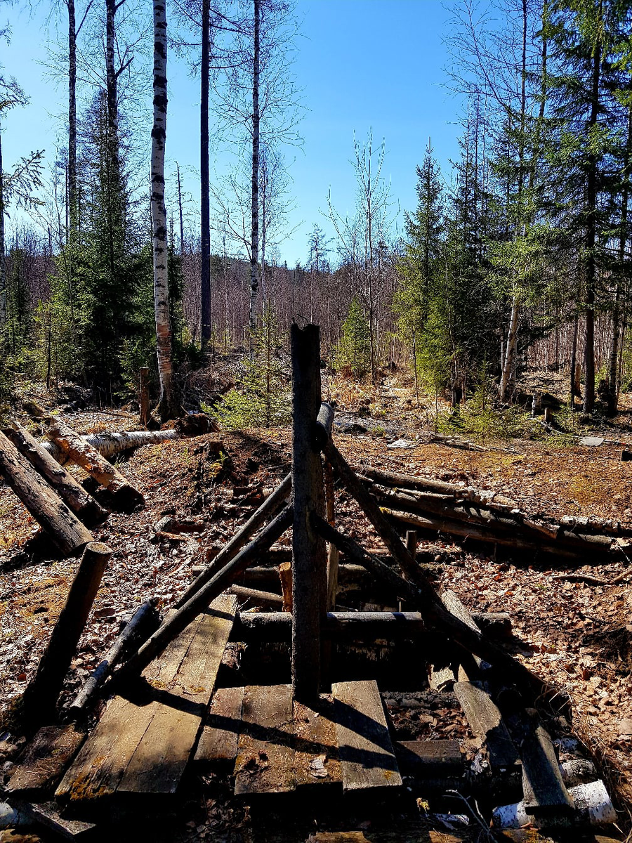 Шурф на реке Бобровка.