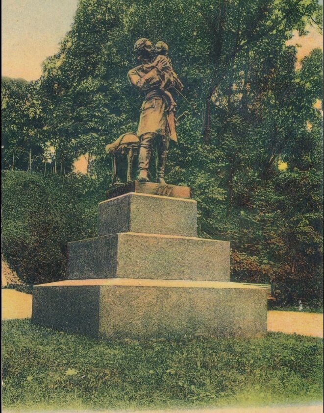 Скульптура Леопольда Бернштама