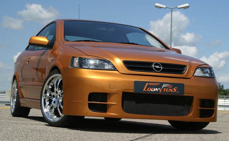 Astra G Coupe Loony Tuns